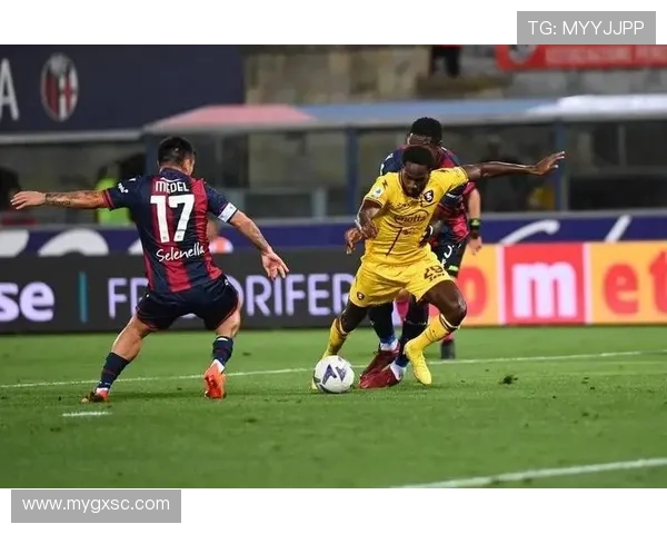 奥尔班染红败维罗纳帕尔马沉默