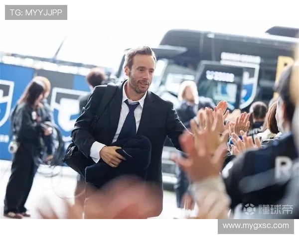 大阪钢巴沃尔夫短期顾问离任